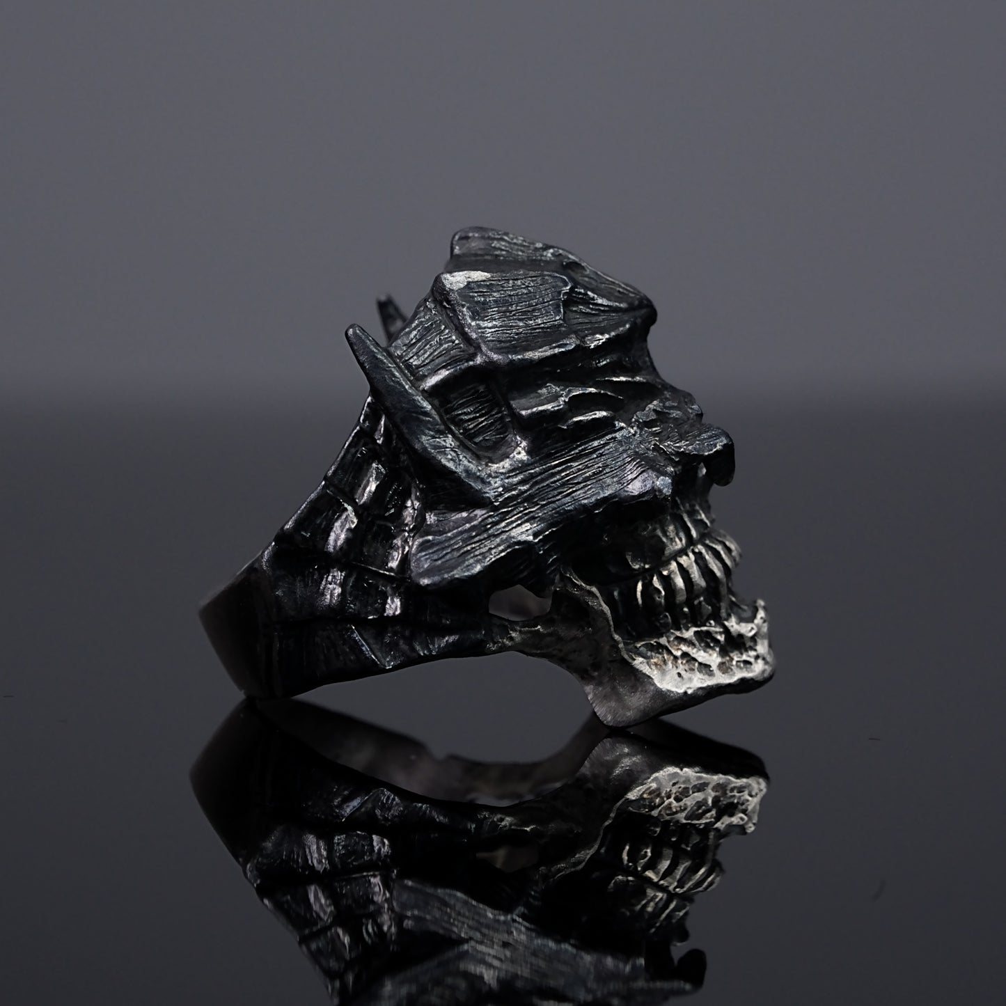 狂戰士之咒．Berserker’s curse