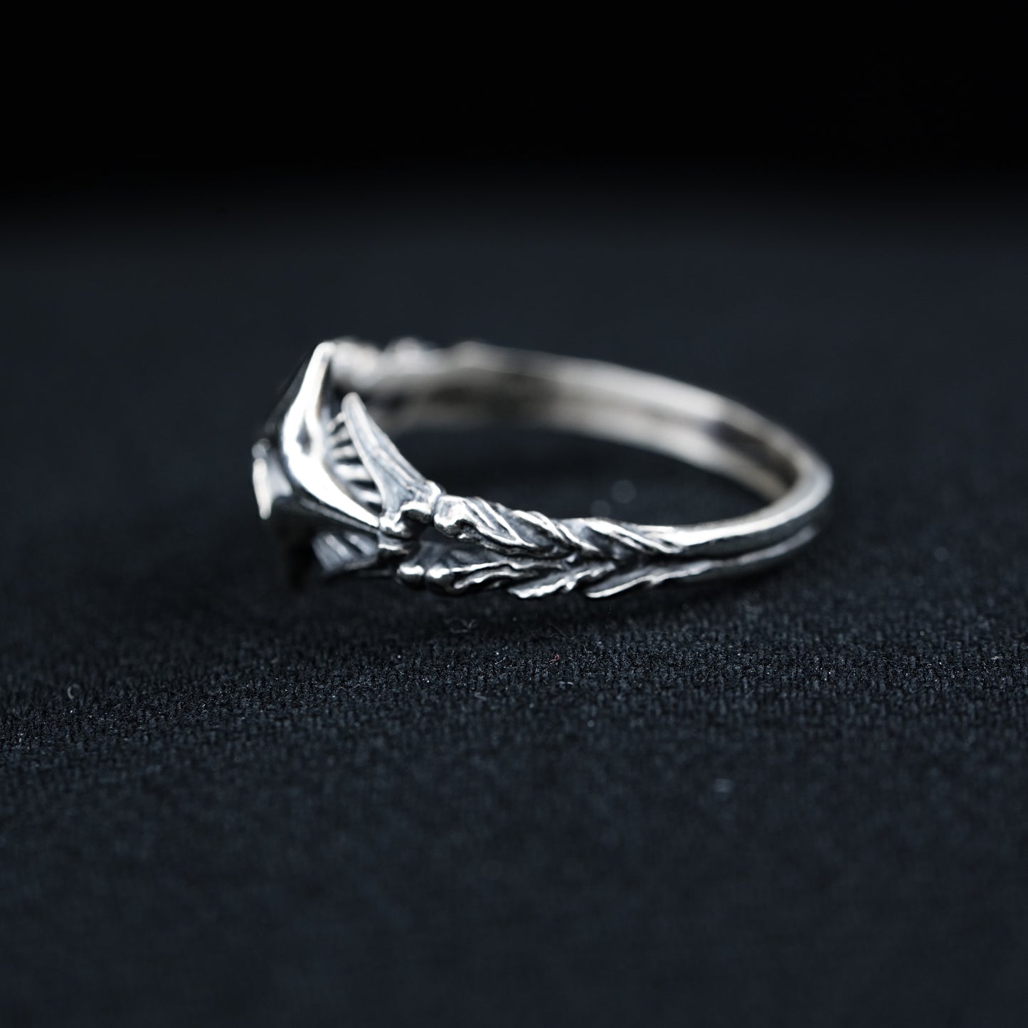 深淵極星．伴星 - Abyssal Polaris．Minor